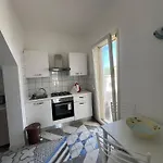 Aurora E Alba Apartamento