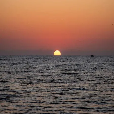 Aurora E Alba Apartment *